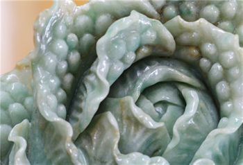 Various techniques of jade carving